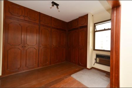 Apartamento à venda com 300m², 4 quartos e 3 vagasSuíte 1