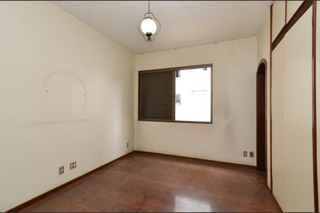 Apartamento à venda com 300m², 4 quartos e 3 vagasSuíte 2