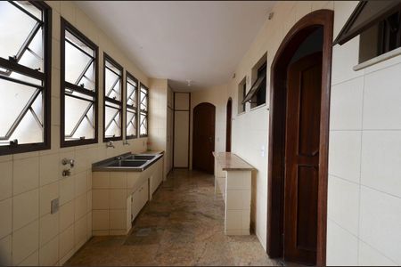 Apartamento à venda com 300m², 4 quartos e 3 vagasÁrea de Serviço