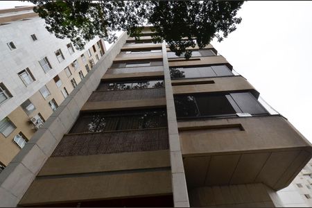 Apartamento à venda com 300m², 4 quartos e 3 vagasFachada