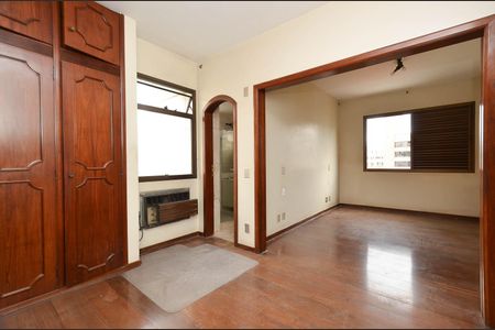 Apartamento à venda com 300m², 4 quartos e 3 vagasSuíte 1