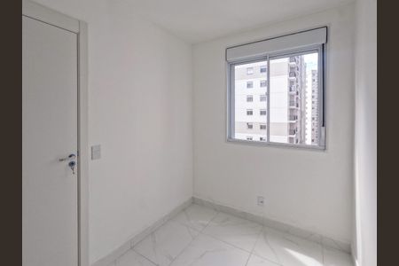 Quarto 2 de apartamento para alugar com 2 quartos, 34m² em Vila Barreto, São Paulo