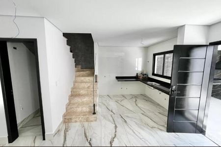 Casa à venda com 140m², 4 quartos e 2 vagas Casa à venda com 140m², 4 quartos e 2 vagasFoto 05