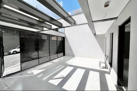 Casa à venda com 140m², 4 quartos e 2 vagas Casa à venda com 140m², 4 quartos e 2 vagasFoto 21