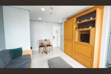 Sala/Cozinha de apartamento para alugar com 1 quarto, 42m² em Santana, São Paulo