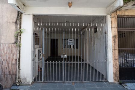 Casa à venda com 141m², 2 quartos e 1 vagaFachada