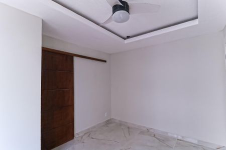 Sala de apartamento para alugar com 2 quartos, 46m² em Piedade, Rio de Janeiro