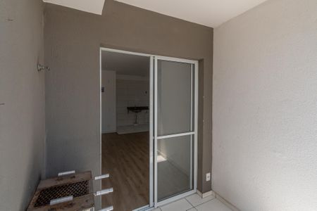 Varanda Sala  de apartamento para alugar com 2 quartos, 56m² em Jardim das Colinas, Hortolândia