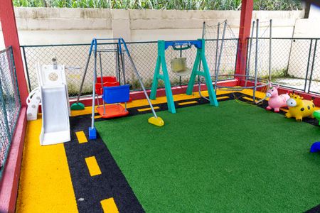 Apartamento para alugar com 43m², 2 quartos e 1 vaga Apartamento para alugar com 43m², 2 quartos e 1 vagaÁrea comum - Playground