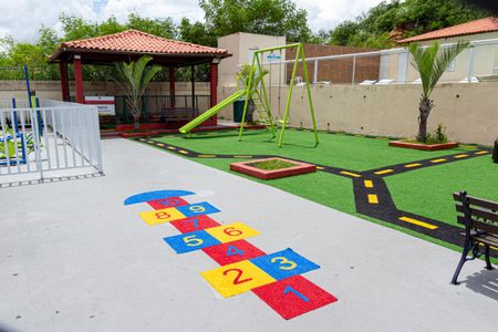 Apartamento para alugar com 43m², 2 quartos e 1 vaga Apartamento para alugar com 43m², 2 quartos e 1 vagaÁrea comum - Playground