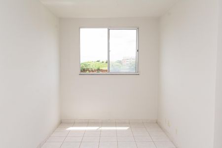 Sala de apartamento para alugar com 2 quartos, 43m² em Cosmos, Rio de Janeiro