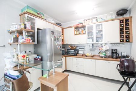 Casa à venda com 110m², 3 quartos e 2 vagas Casa à venda com 110m², 3 quartos e 2 vagasCozinha