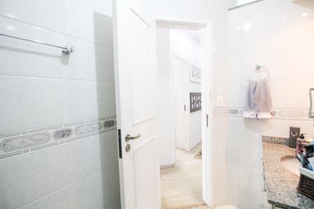 Casa à venda com 110m², 3 quartos e 2 vagas Casa à venda com 110m², 3 quartos e 2 vagasBanheiro 2