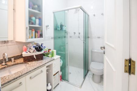 Casa à venda com 110m², 3 quartos e 2 vagas Casa à venda com 110m², 3 quartos e 2 vagasBanheiro 2