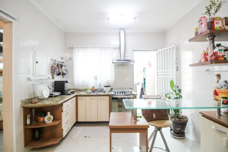 Casa à venda com 110m², 3 quartos e 2 vagas Casa à venda com 110m², 3 quartos e 2 vagasCozinha