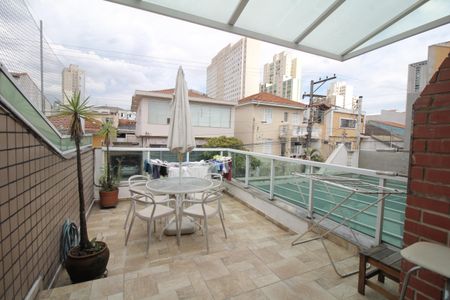 Casa à venda com 110m², 3 quartos e 2 vagas Casa à venda com 110m², 3 quartos e 2 vagasVaranda