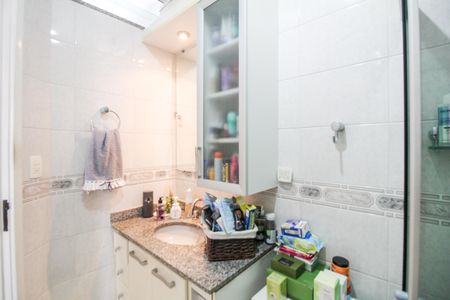 Casa à venda com 110m², 3 quartos e 2 vagas Casa à venda com 110m², 3 quartos e 2 vagasBanheiro 2