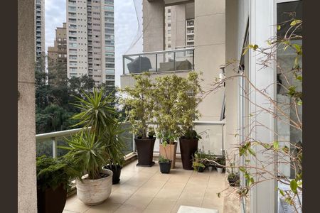 Apartamento à venda com 142m², 3 quartos e 2 vagasFoto 03
