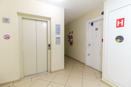 Apartamento à venda com 49m², 2 quartos e 1 vagaHall