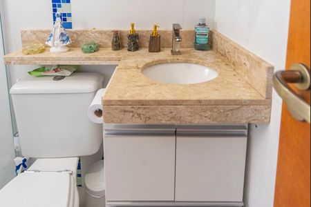 Apartamento à venda com 106m², 3 quartos e 1 vagaBanheiro Social