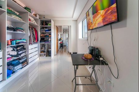 Apartamento à venda com 106m², 3 quartos e 1 vagaCloset Sala