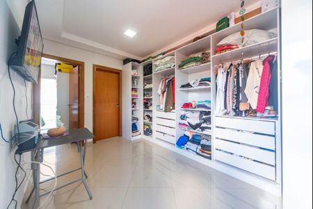 Apartamento à venda com 106m², 3 quartos e 1 vagaCloset Sala