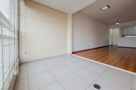 Apartamento à venda com 62m², 2 quartos e 2 vagas Apartamento à venda com 62m², 2 quartos e 2 vagasVaranda da Sala