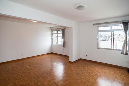 Apartamento para alugar com 132m², 3 quartos e sem vaga Apartamento para alugar com 132m², 3 quartos e sem vagaSala