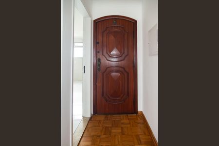 Apartamento para alugar com 132m², 3 quartos e sem vaga Apartamento para alugar com 132m², 3 quartos e sem vagaSala