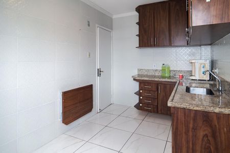 Apartamento para alugar com 132m², 3 quartos e sem vaga Apartamento para alugar com 132m², 3 quartos e sem vagaCozinha