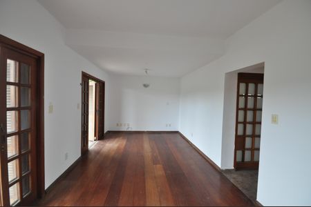 Casa para alugar com 150m², 3 quartos e 1 vagaSala
