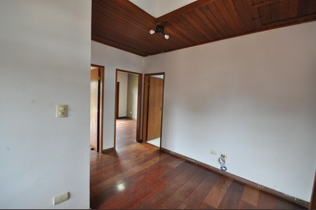 Casa para alugar com 150m², 3 quartos e 1 vagaHall de circulação