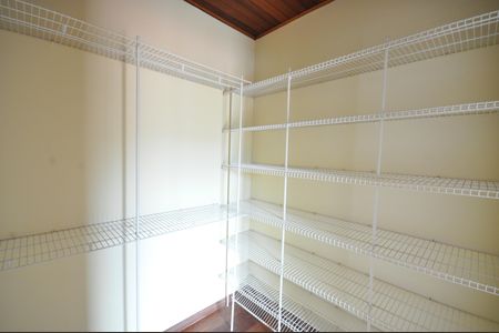 Casa para alugar com 150m², 3 quartos e 1 vagaCloset