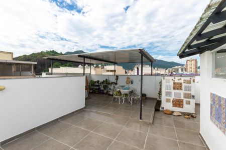 Apartamento para alugar com 124m², 1 quarto e sem vagaTerraço