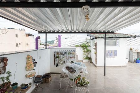 Apartamento para alugar com 124m², 1 quarto e sem vagaTerraço