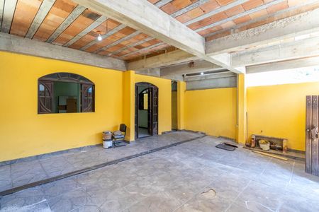 Casa para alugar com 225m², 3 quartos e 1 vaga Casa para alugar com 225m², 3 quartos e 1 vagaÁrea externa