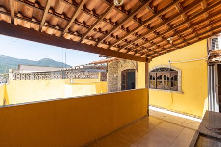 Casa para alugar com 225m², 3 quartos e 1 vaga Casa para alugar com 225m², 3 quartos e 1 vagaTerraço