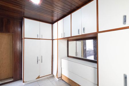 Casa para alugar com 225m², 3 quartos e 1 vaga Casa para alugar com 225m², 3 quartos e 1 vagaQuarto 1