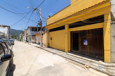 Casa para alugar com 225m², 3 quartos e 1 vaga Casa para alugar com 225m², 3 quartos e 1 vagaFachada da Casa