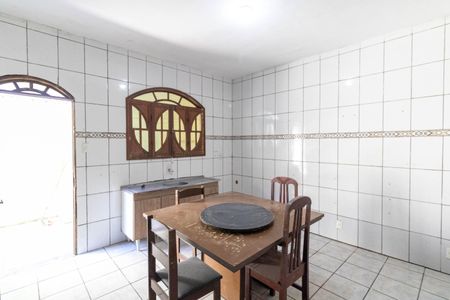 Casa para alugar com 225m², 3 quartos e 1 vaga Casa para alugar com 225m², 3 quartos e 1 vagaCozinha