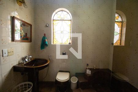 Casa à venda com 200m², 5 quartos e 1 vagaBanheiro