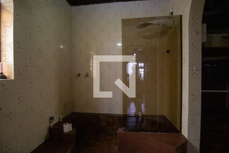 Casa à venda com 200m², 5 quartos e 1 vagaBanheiro