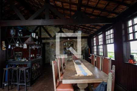 Sala de casa à venda com 5 quartos, 200m² em Recreio dos Bandeirantes, Rio de Janeiro