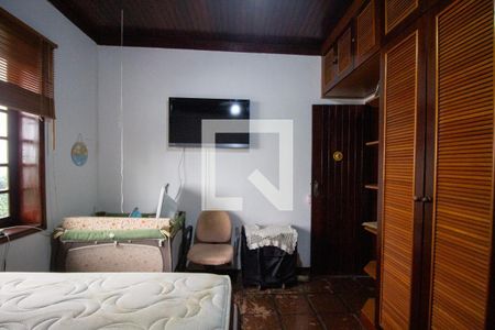 Casa à venda com 200m², 5 quartos e 1 vagaQuarto