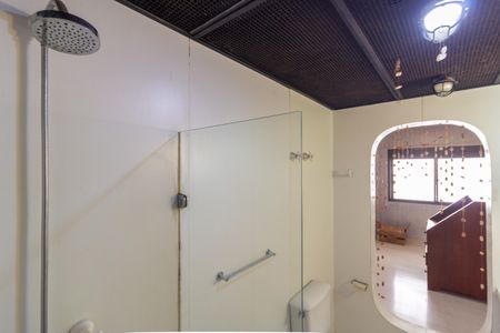 Apartamento à venda com 460m², 4 quartos e 4 vagas Apartamento à venda com 460m², 4 quartos e 4 vagasBanheiro da Suíte 3