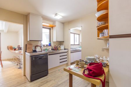 Apartamento à venda com 460m², 4 quartos e 4 vagas Apartamento à venda com 460m², 4 quartos e 4 vagasCozinha