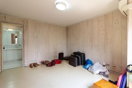 Apartamento à venda com 460m², 4 quartos e 4 vagas Apartamento à venda com 460m², 4 quartos e 4 vagasSuíte 1