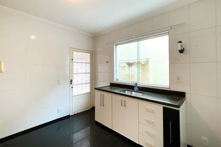 Casa à venda com 176m², 4 quartos e 2 vagasCozinha