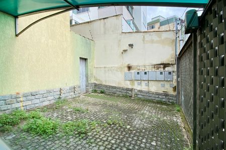 Casa à venda com 176m², 4 quartos e 2 vagasVaga