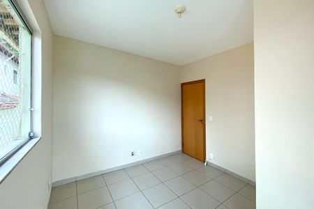 Casa à venda com 176m², 4 quartos e 2 vagasQuarto 4
